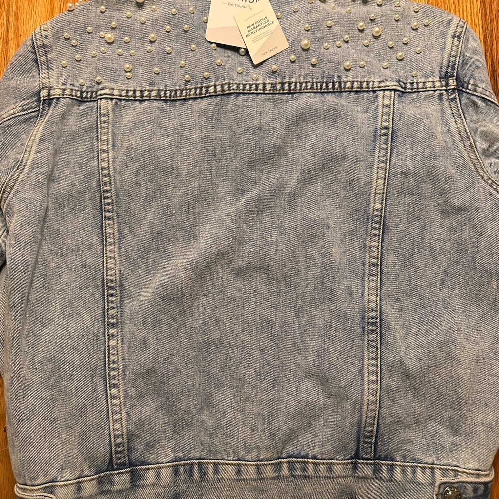 Women's Denim Jacket with Pearl Accents - Picture 4 of 5